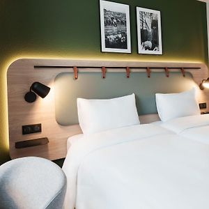 Standard Room 2 Single Beds